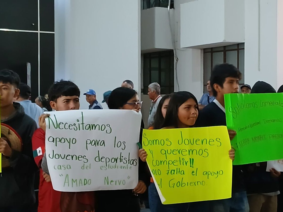 FNERRRYUC's tweet photo. Que el deporte no se convierta en un negocio #DeporteParaMéxico https://t.co/yg3GdlXqYr