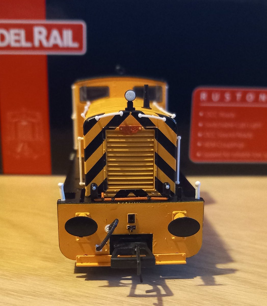BeyerHill's tweet photo. A new loco has arrived. I'd been considering one of these for a while. #tmrguk #class97 #shunter https://t.co/Jx04MR9I92