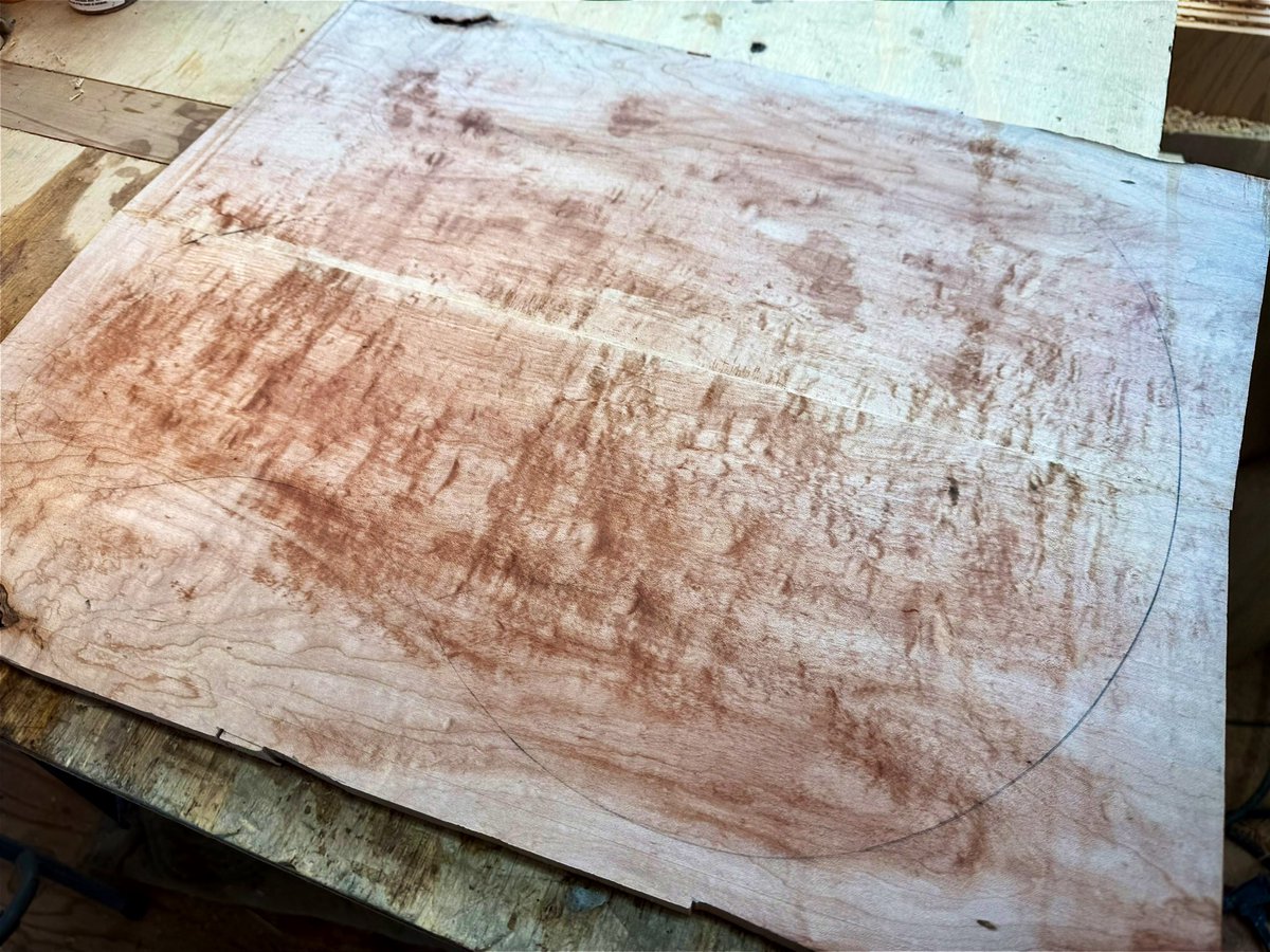 悩みに悩んだ渾身の木取りでイタヤカエデを製材！