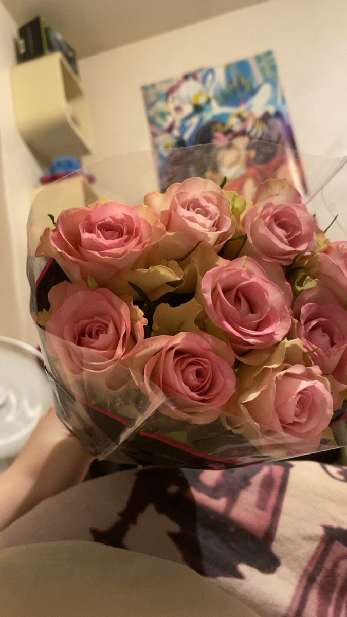 _melupi_'s tweet photo. Pardonnez moi j’aime trop les fleurs 💐💕 https://t.co/YBSzZcjCR3