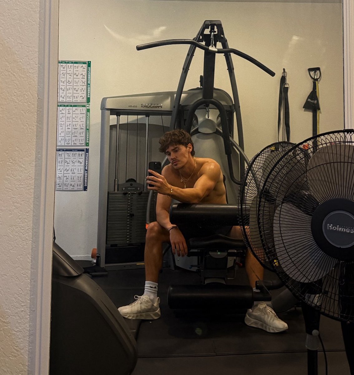 Celeb & Armpit Gooner 🥴 tweet media