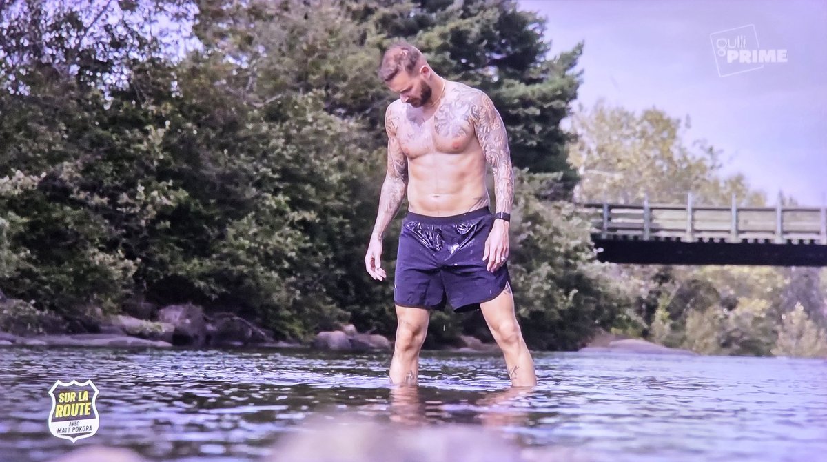 LesBgDuPaf's tweet image. #SurLaRoute #SurLaRouteAvecMattPokora #Gulli La prochaine fois sans maillot Matt ?! J'te passerai la crème, t'inquiète... 😜💦🔥 #LesBgDuPaf #BgAlerte 📺🚨