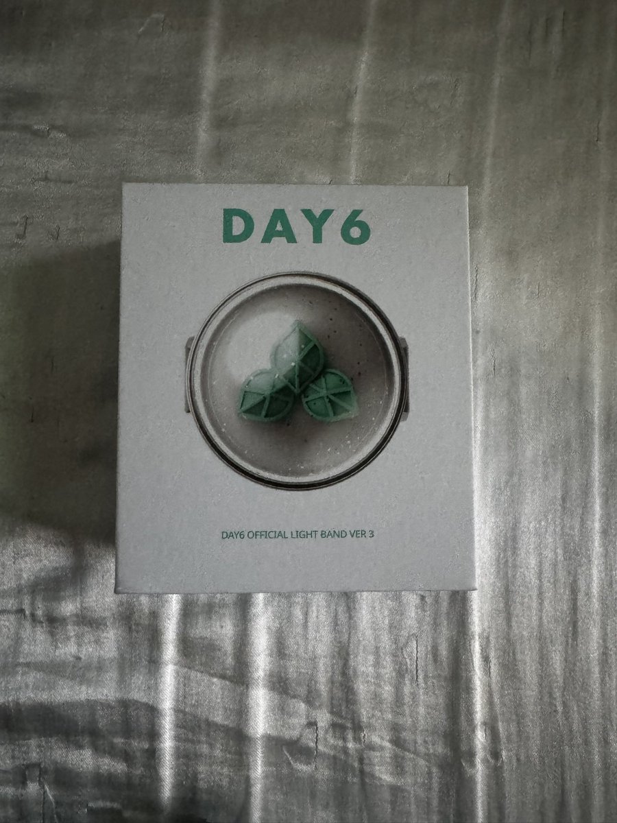 betheseungs's tweet photo. wts ph lfb

꒰https://t.co/sWcjYxi6qJ꒱ t&amp;cs here

DAY6 light band ver 3

୨୧ ₱2,050
୨୧ PAYO
୨୧ unsealed (no flaws, no dirt—only used twice!)
୨୧ GGX/SDD/J&amp;T
୨୧ rfs: decluttering + need funds 🙏🏻

💌 lightband day6 https://t.co/r4BRBdmA9k