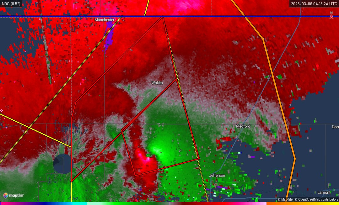 The tornado warned storm in northern Oklahoma is increasing rotation. Wouldn't be surprised if there is, or soon will be, a tornado on the ground. Seek shelter if you are in these warnings!
#oklahoma #weather #okwx #tornado #wxtwitter