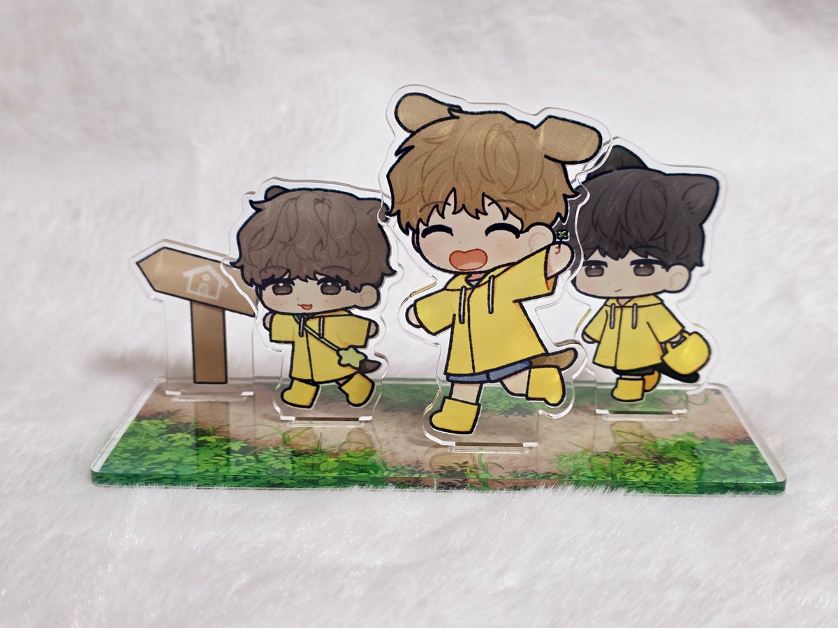 #RT♥
좋은 기회를 받아 스냅스(<a href="/snaps_tweet/">snaps</a>)와 협업하여, 신상품인 아크릴 굿즈와 키링 3종을 제작하게 되었습니다!

💎RT 추첨 3명
🩷이형제 아크릴 스탠드/윤앤부 아크릴 키링 2종 증정
🩵3월 13일 당첨자 발표

🐻‍❄️최형제 아크릴 키링 도안은 타래에 있는 장바구니를 통해 확인해주세요!
(1/2)