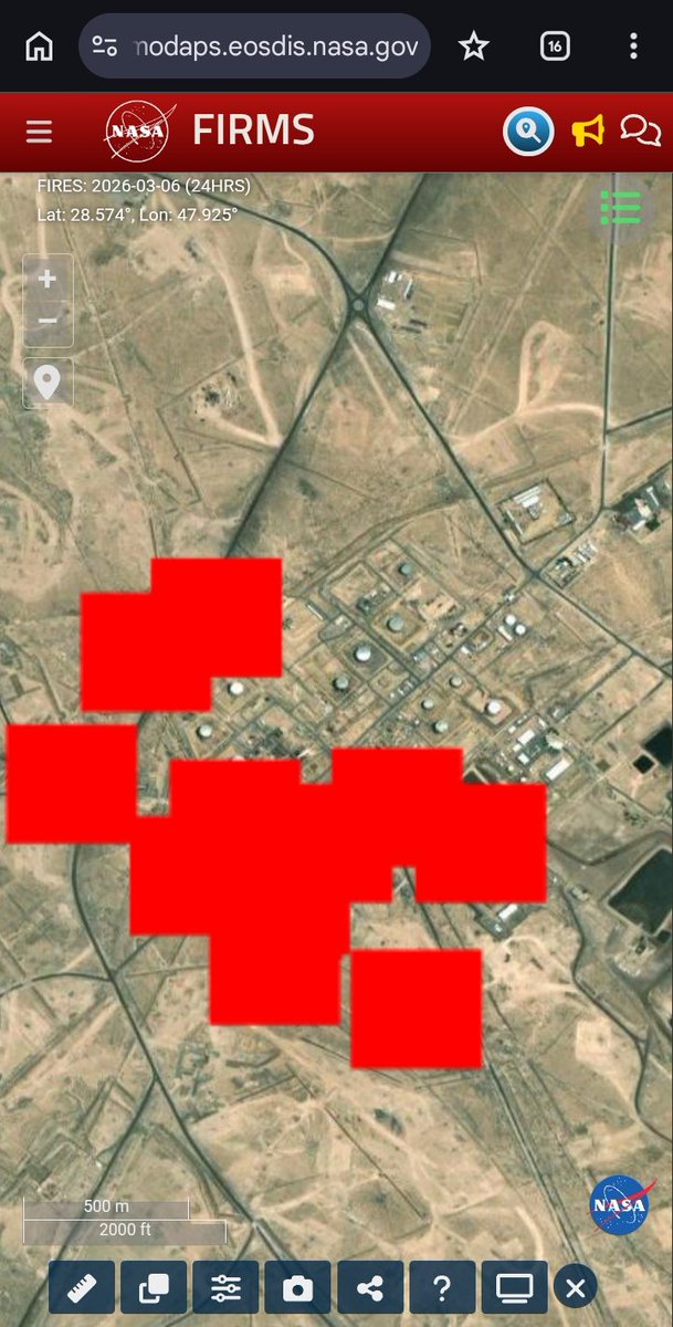 fernanditocruzo's tweet photo. @AMK_Mapping_ Fuel storage/refinery currently on fire https://t.co/Z5XsKhh4OA