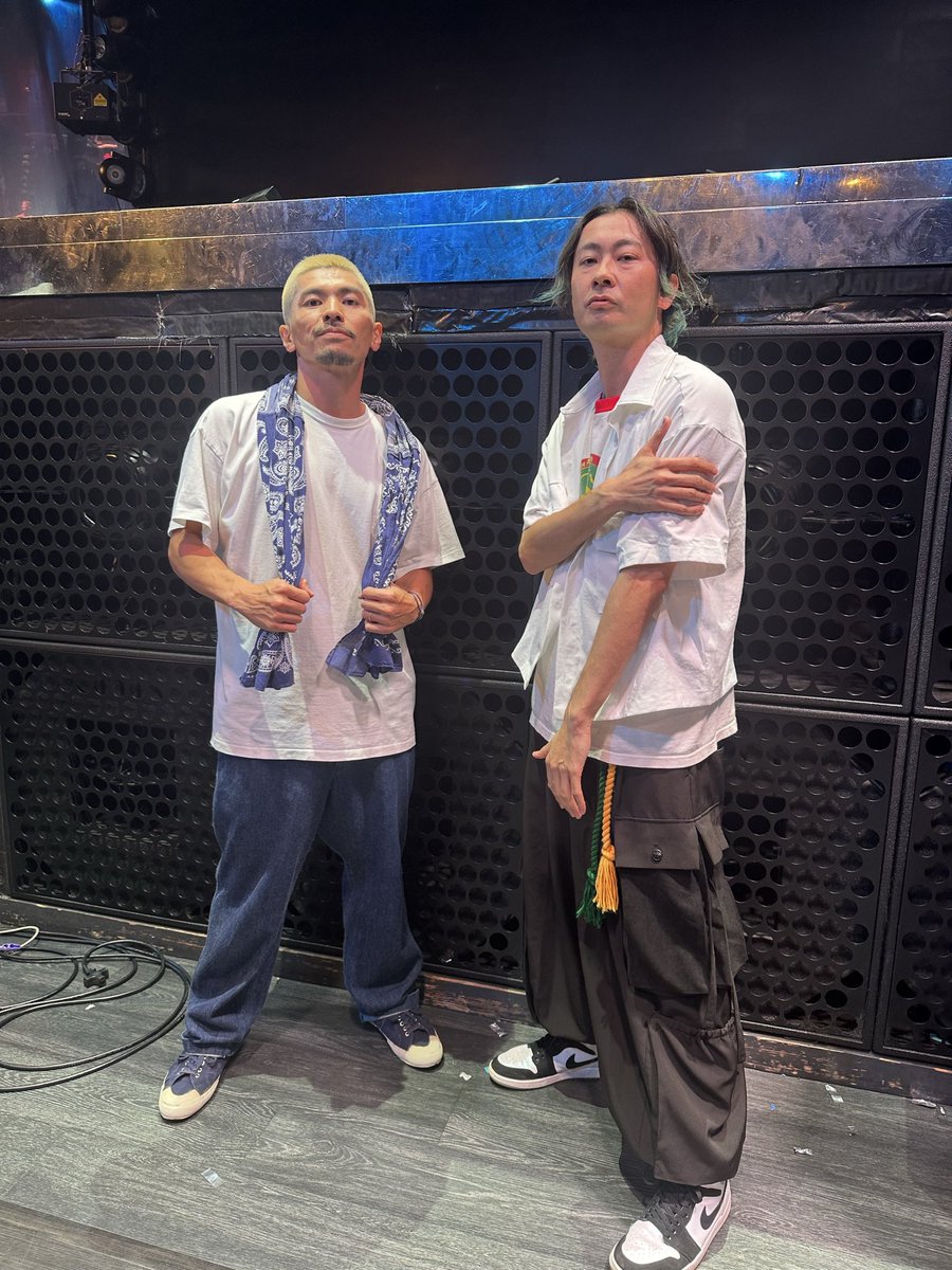 DAPUMPJP's tweet photo. 映画🎬「スペシャルズ」のワンシーンにTOMO、U-YEAHが出演してます🤭👑
是非劇場へ行ってみてください🕺🎉 https://t.co/v0FdIdt4Ne