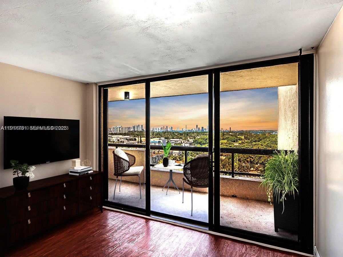Linetherealtor's tweet photo. 🎉 RENTED! | 📍 2555 Collins Ave #1604, Miami Beach, FL 33140-4762

Another Residential Lease successfully closed!

https://t.co/XtUdU8FRyy https://t.co/gZdU1x04rl