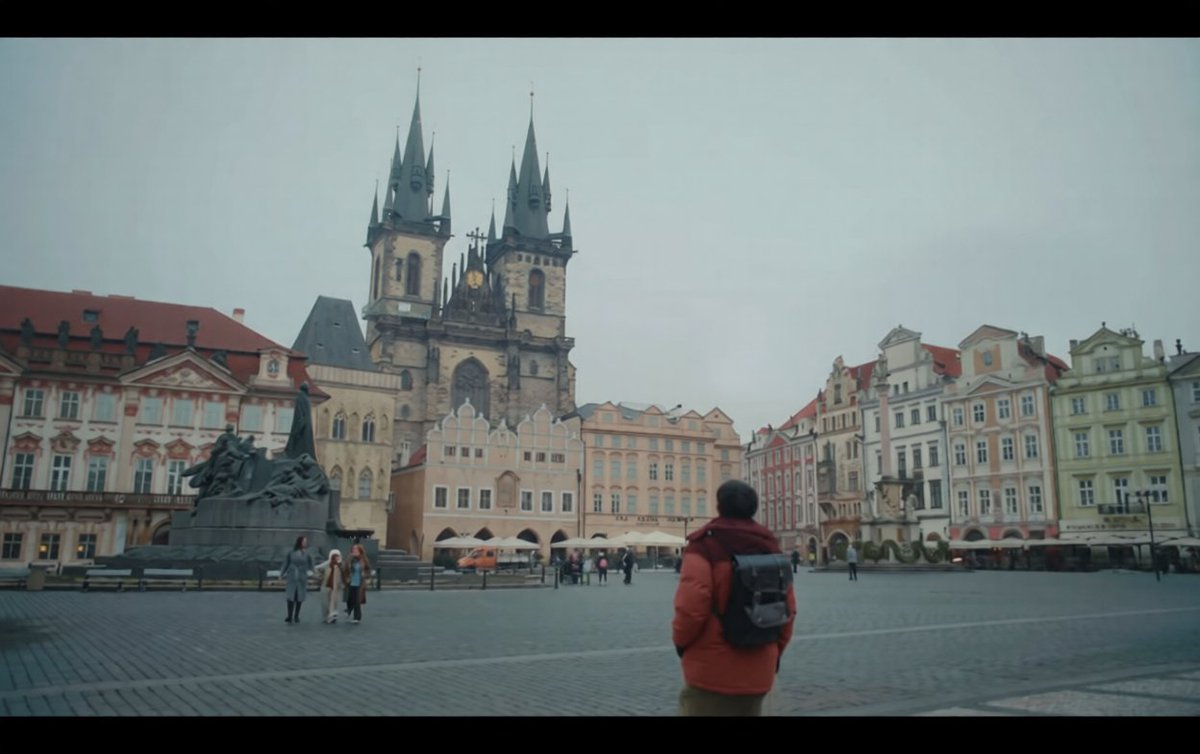 PilipinasToday_'s tweet photo. ‘PAG-IBIG. PAMILYA. PAKIKIBAKA’

Inilabas na ng TV5 ang official trailer ng drama-romance series na “A Secret in Prague,” na pagbibidahan nina Andrea Brillantes at Enrique Gil.

“Sa mundong hindi laging simple ang magmahal, isang kwento ang magpapatunay na lalaban ang puso—kahit sino, kahit ano ka pa,” saad pa sa nasabing teaser.

📷: YouTube/TV5 Philippines

#PilipinasToday
#ASecretInPrague
#EnriqueGil
#AndreaBrillantes