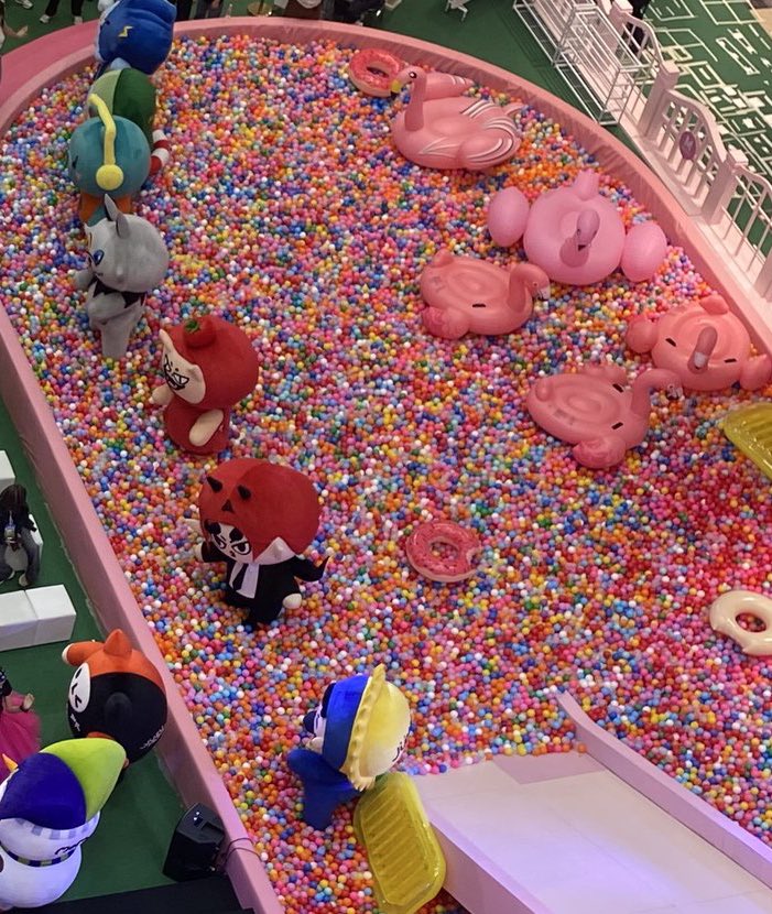 ในบ่อนี้มีแต่ตัวตึง GMMTV 
5555555555555555555555555555