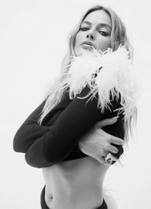 BackToAesthetic's tweet photo. Margot Robbie https://t.co/uFXHU1EyN0