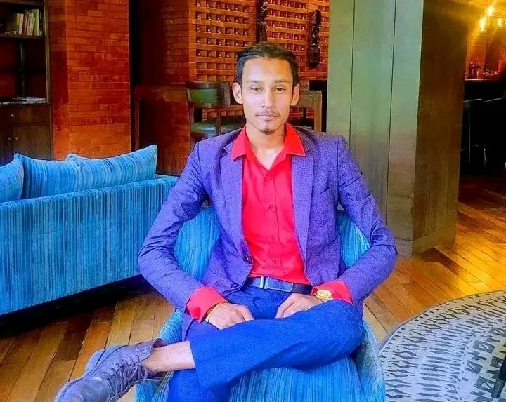 yesprashant07's tweet photo. Most needed man for vote counting ! 😅
#NepalElection2082  #nepal https://t.co/UwLUMAquq7