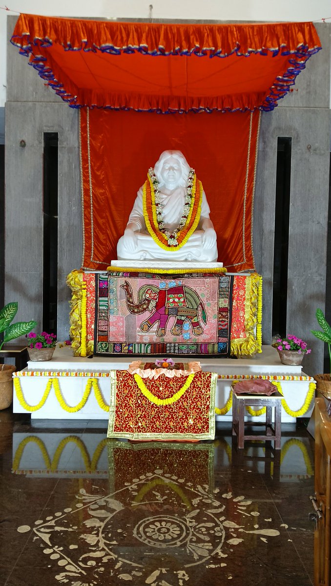 Sri Sri Pranav Math & Bharat Sevashram Sangha tweet media