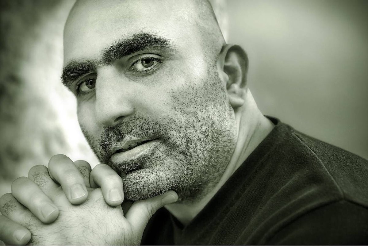 📍İsrailli anti siyonist gazeteci ve siyasi aktivist Alon Mizrahi:

Tarihe tanıklık ediyoruz. İran, herkesi şaşırtacak şekilde, Amerikan üslerini o kadar kapsamlı, o kadar geniş ölçekli ve o kadar kararlı bir şekilde yok ediyor ki dünya buna hazır değil.
İran, 4 gün içinde