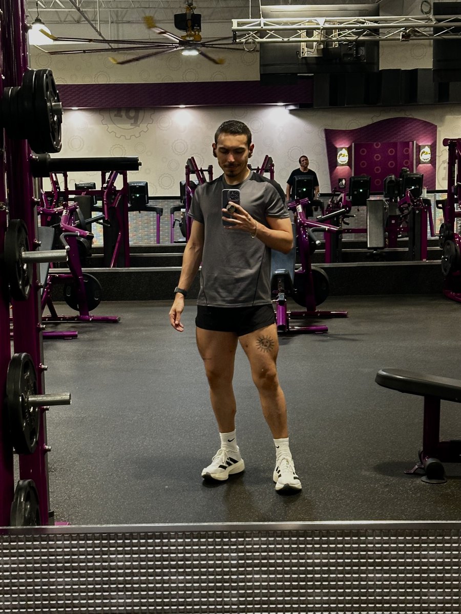 jxvyperez's tweet photo. some recent pics from the gym https://t.co/QUe9F2p0JP