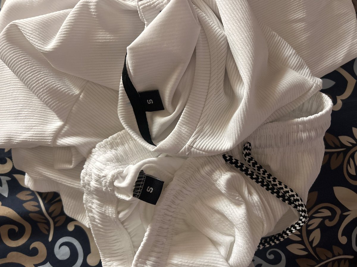 sparshabhi's tweet photo. @_Kalyan_K.
My Flipkart Order is Two set of this product size XL . But received only one set small Size of this item and on is missing in my package. I am very disappointed with this product order with Flipkart Service.
Please help me. 
Your customer Abhishek Mishra https://t.co/ttBndFNpvA
