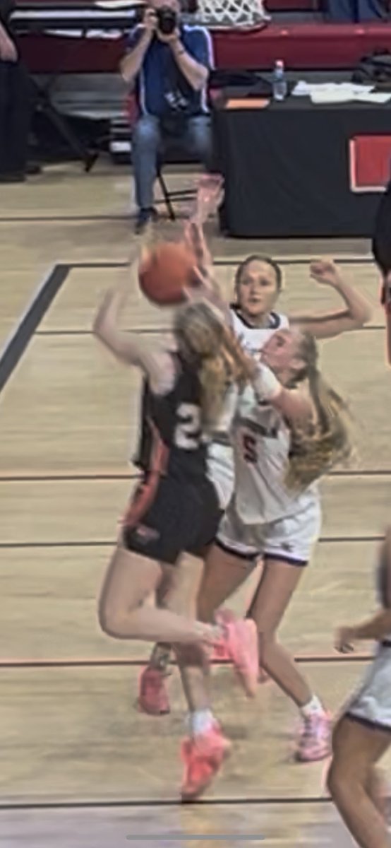 Brett Newcomb tweet media