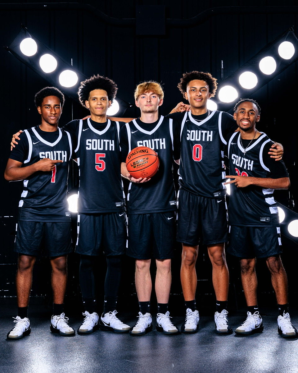 Fort Zumwalt South H.S. Boys Basketball Program tweet media