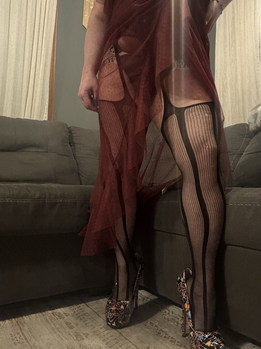 skyrivers002's tweet photo. Not masculine.
Not hiding it.
Definitely exclusive.
#FemmeEnergy #OnlyFans #BehindThePaywall #NSFW #PrivateContent #OnlyFansCreator https://t.co/8IFbuyVwcm https://t.co/uO5dxG21rp