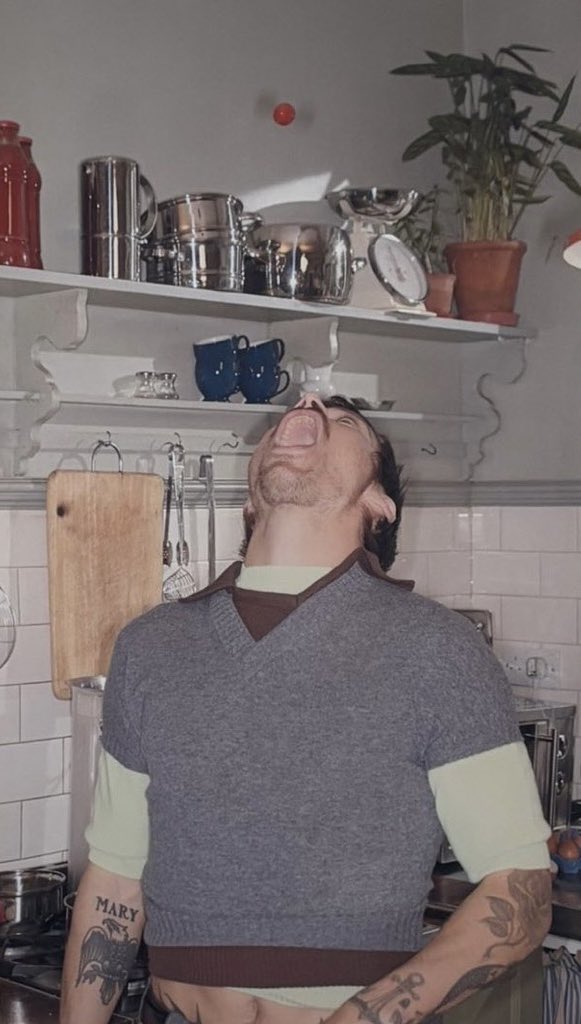 HS Updates (@harry_stylesup) on Twitter photo 