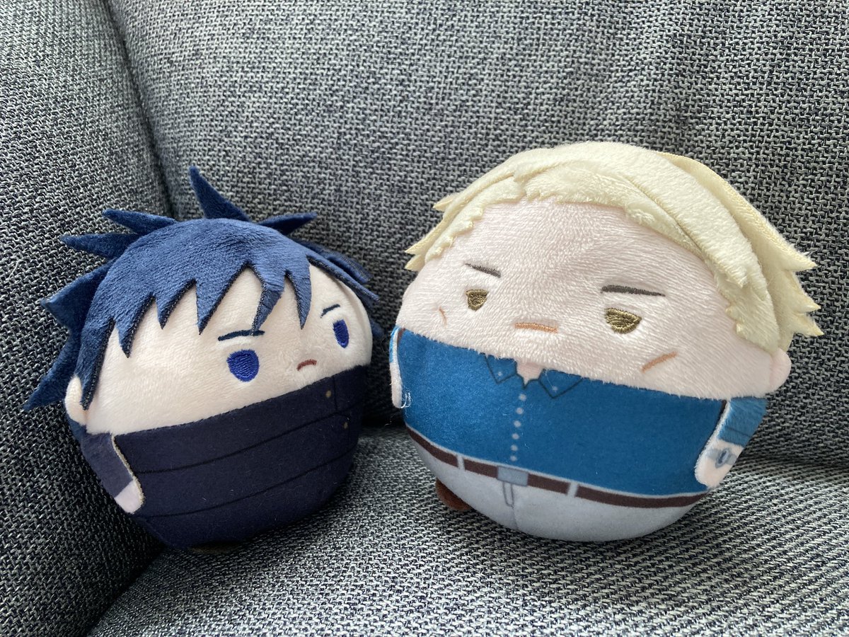 ※フアンパレイベやりました

平常心について七みに質問する伏くん
「平常心とは、お気に入りのパンが店から無くなっていても動揺せずに新しいパンをトレーに乗せることですかね…」

（七みさん遠い目をしているな…）