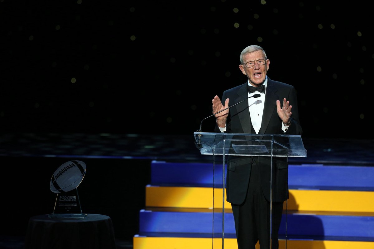 Maxwell Football tweet media