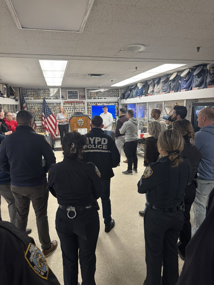 NYPD 6th Precinct tweet media