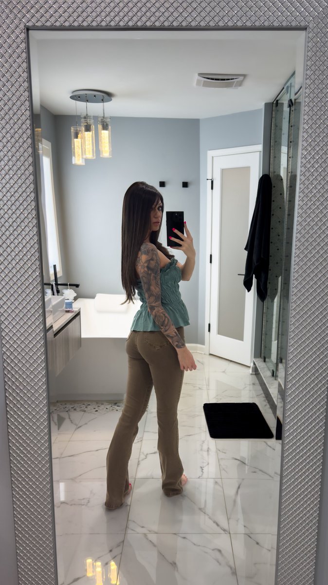 Casey Mae tweet media