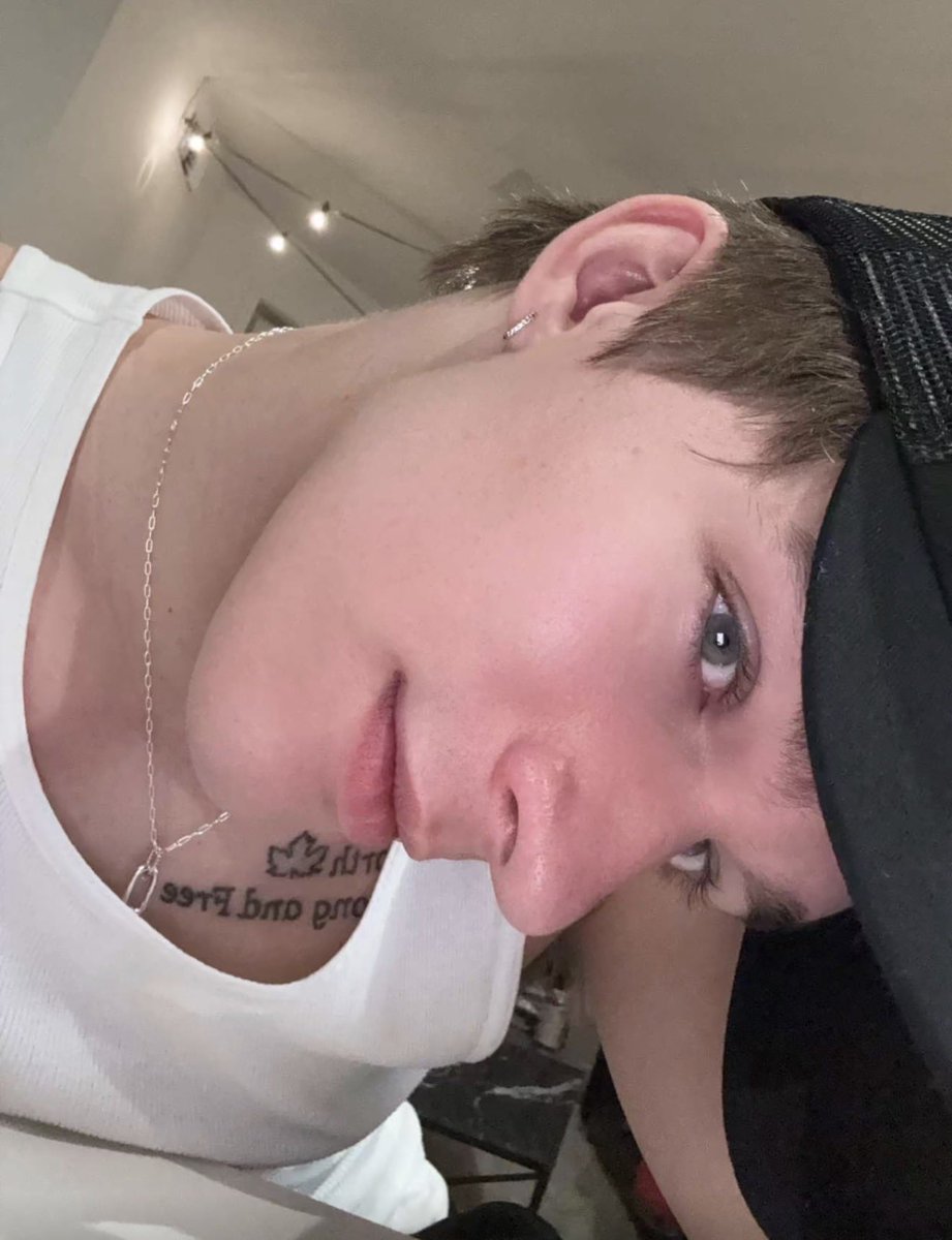 Celeb & Armpit Gooner 🥴 tweet media