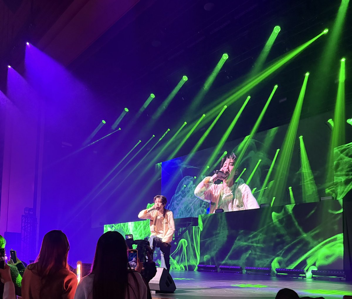 biid202634's tweet photo. ハンビンのLIVEは、JUMP &amp;SCREAMING、クラブ仕様と言うことで、理解。

いろいろLIVE行きましたが、あんなに飛んで叫んだのはiKON以来でした

2年後また飛べるように鍛えとく！
オンマID喉と膝痛い😂
ハンビンごめん、無理はする。

#2026THELASTPARADEINTOKYO https://t.co/syew2xGCTs