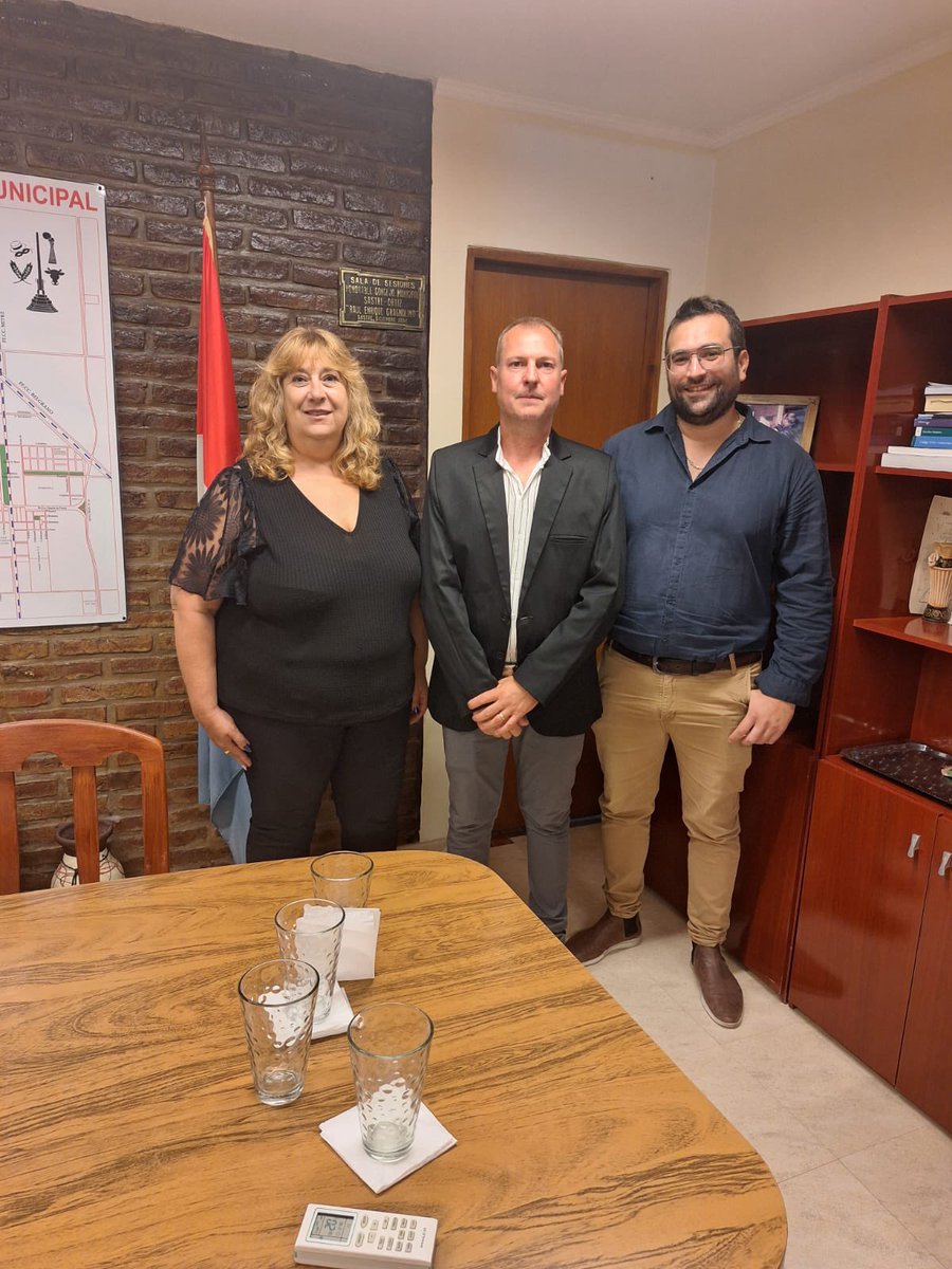 AdrianMicheloud's tweet photo. Hoy dió inicio un nuevo Periodo Ordinario de Sesiones. Renuevo mi compromiso  de trabajar por nuestra ciudad, apostando al diálogo y al consenso 💪 https://t.co/y9nPOYjKYD