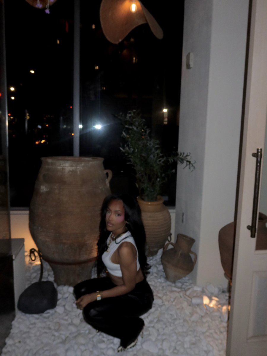 kaylaharnae's tweet photo. 🩶🤍🖤 ya lil baby https://t.co/Tvr5uXxl8w