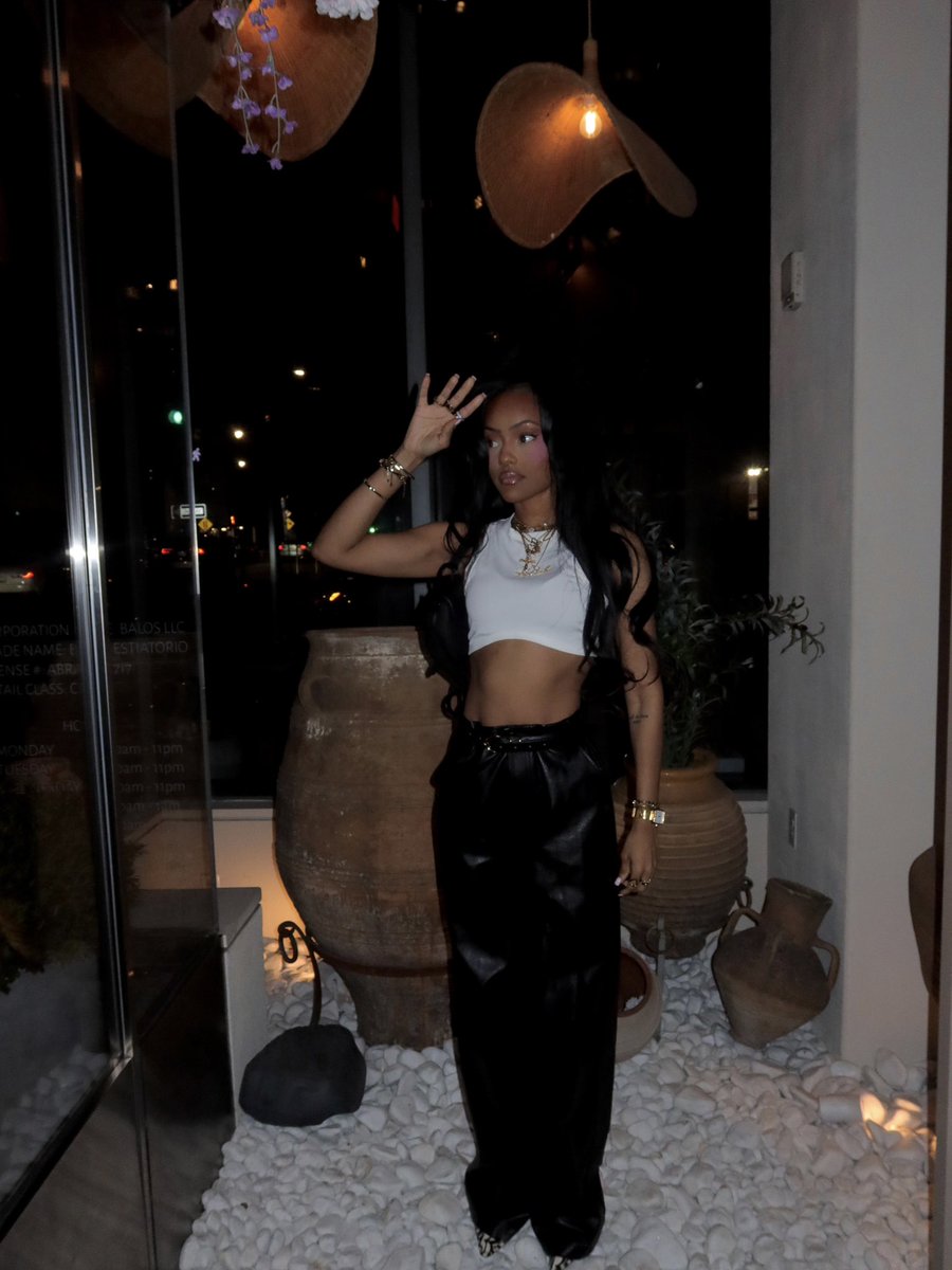 kaylaharnae's tweet photo. 🩶🤍🖤 ya lil baby https://t.co/Tvr5uXxl8w