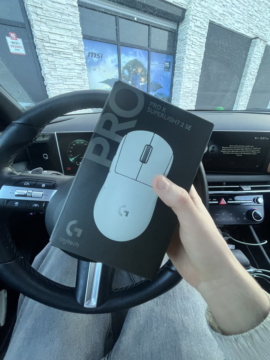 7VEN A1exNKT tweet media