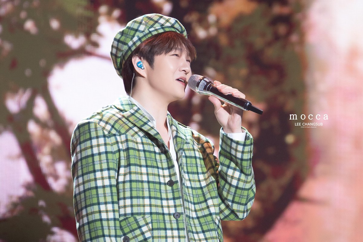 ᴍᴏᴄᴄᴀ☕️ tweet media