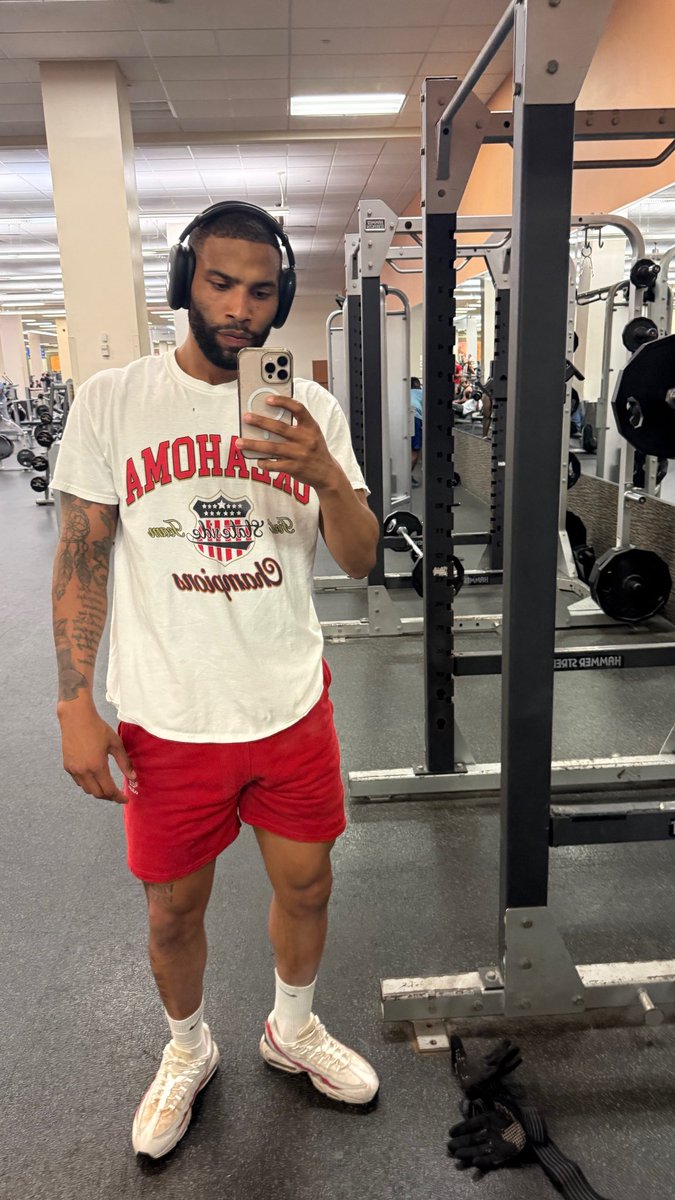 MistaManny's tweet image. Home team 📍