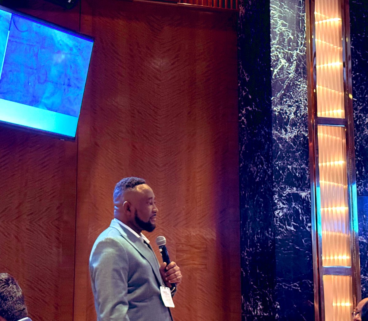 UCNSCardsFellows tweet media