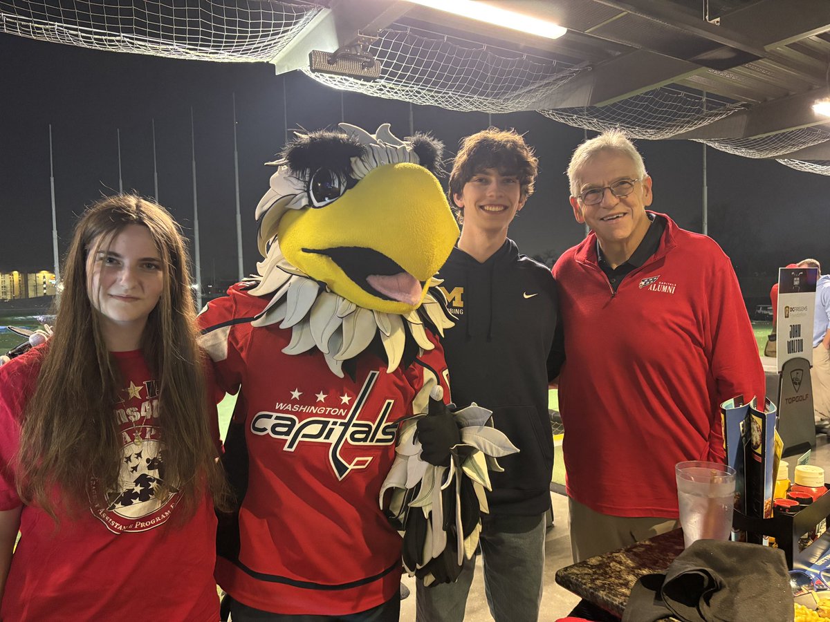 teams4taps tweet media