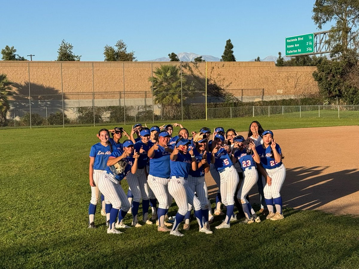 LAHS Conquerors tweet media