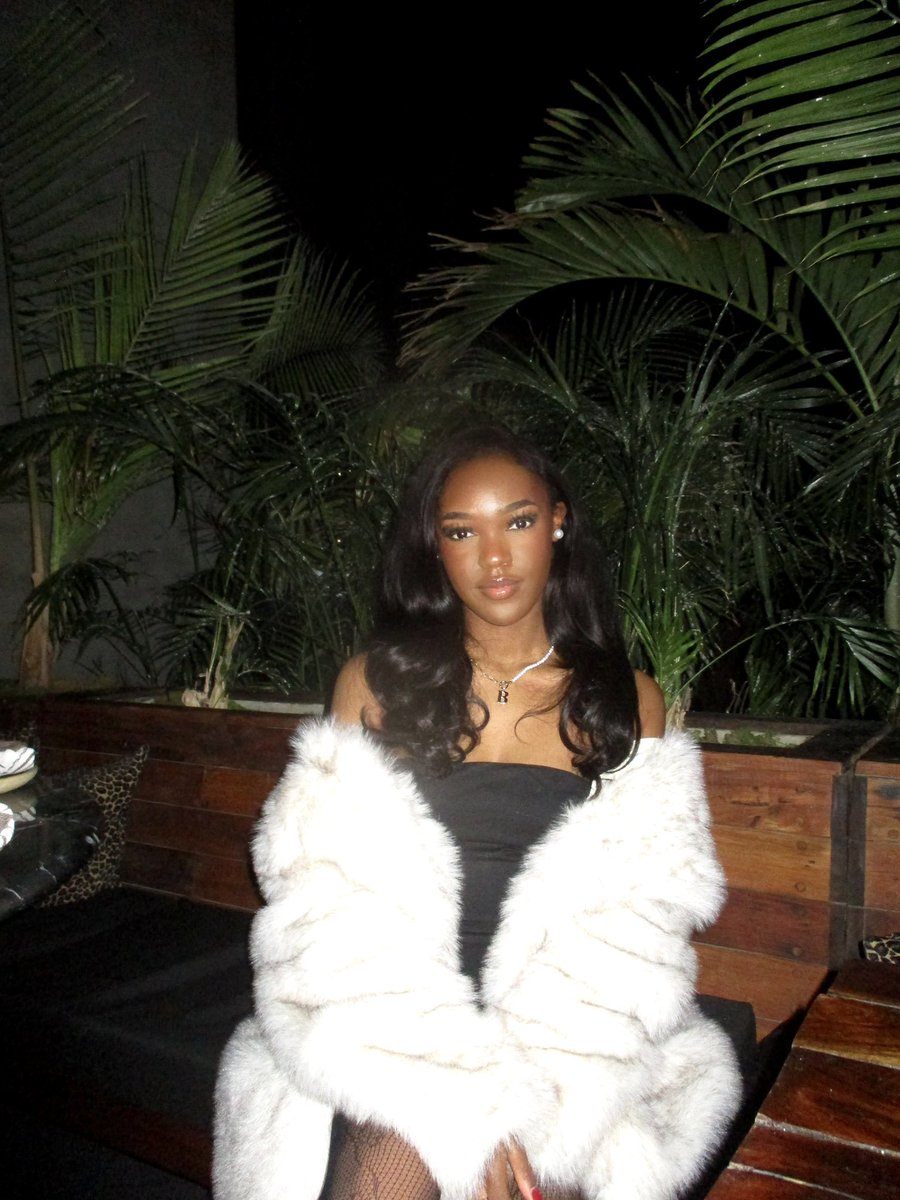 brooklynxny's tweet photo. turned 23 btw😛😛😛😛😛😛 https://t.co/XxaFn09ns7