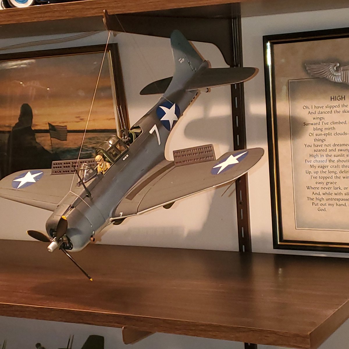 gpasmoke's tweet photo. @Rheumatoidman Vintage Matchbox 1/32 SBD Dauntless. It's straight out of the box. I did some interior detailing out of spare parts box, but you can't see it.  Figures are kit. No assembly issues, went together quite nicely. https://t.co/i76ie3M1gW