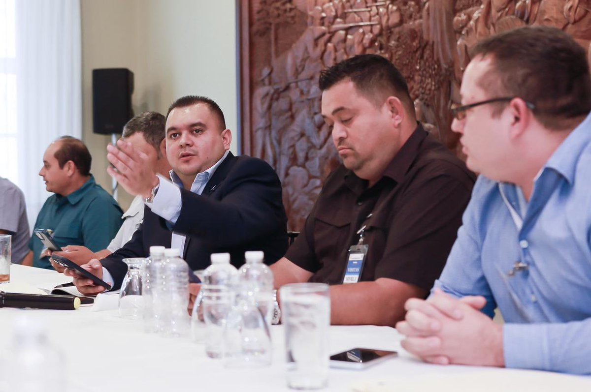 Luis Castro tweet media