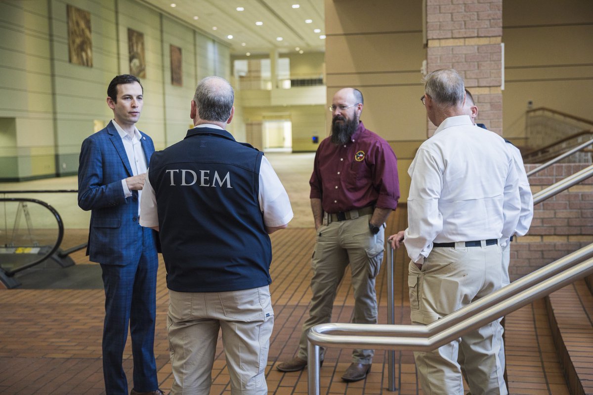 TheConferenceTX's tweet photo. Several members of our planning team participated in a walk around of the @FWConventionCtr as preparations for #TheConferenceTX continue!

Will we see you in the @CityofFortWorth in May!?

Register Today: https://t.co/OmtaW5mmQo https://t.co/Kh4blEBTI7