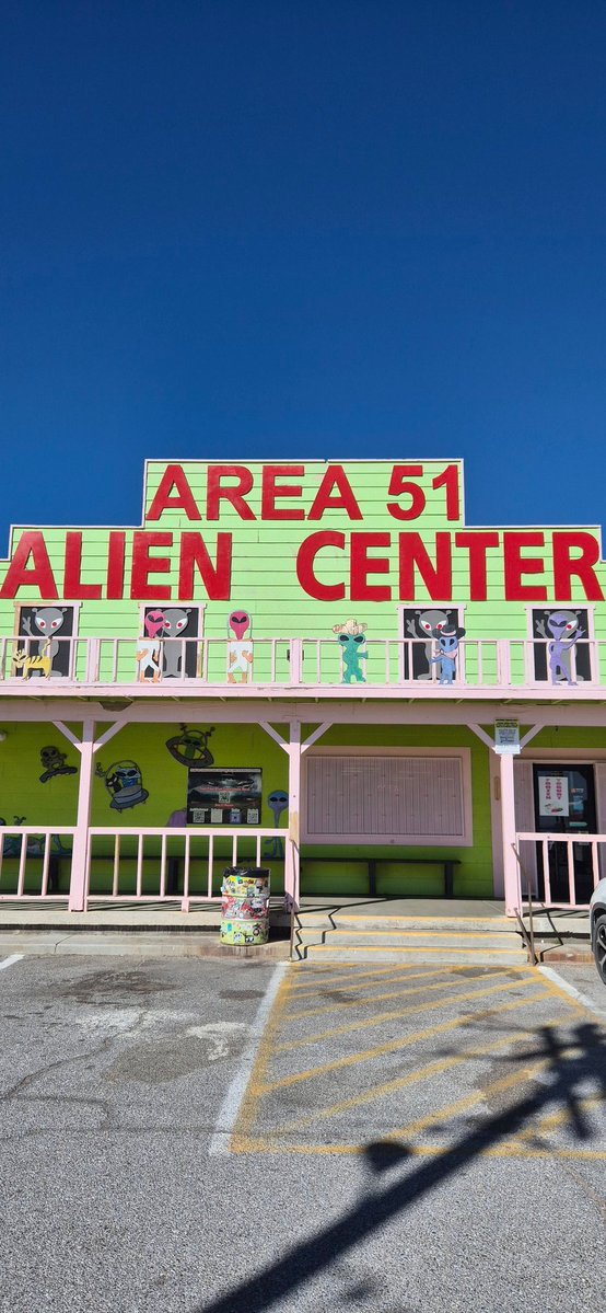 davidb 𓂀 tweet media