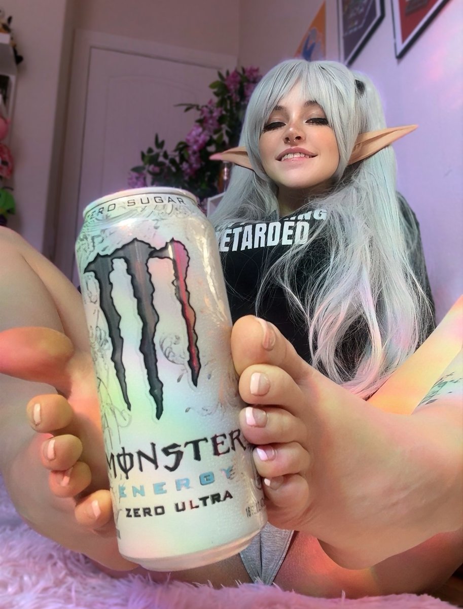 rustyxfawkes's tweet photo. could I interest you in a white monster https://t.co/BU0LGXG5RU