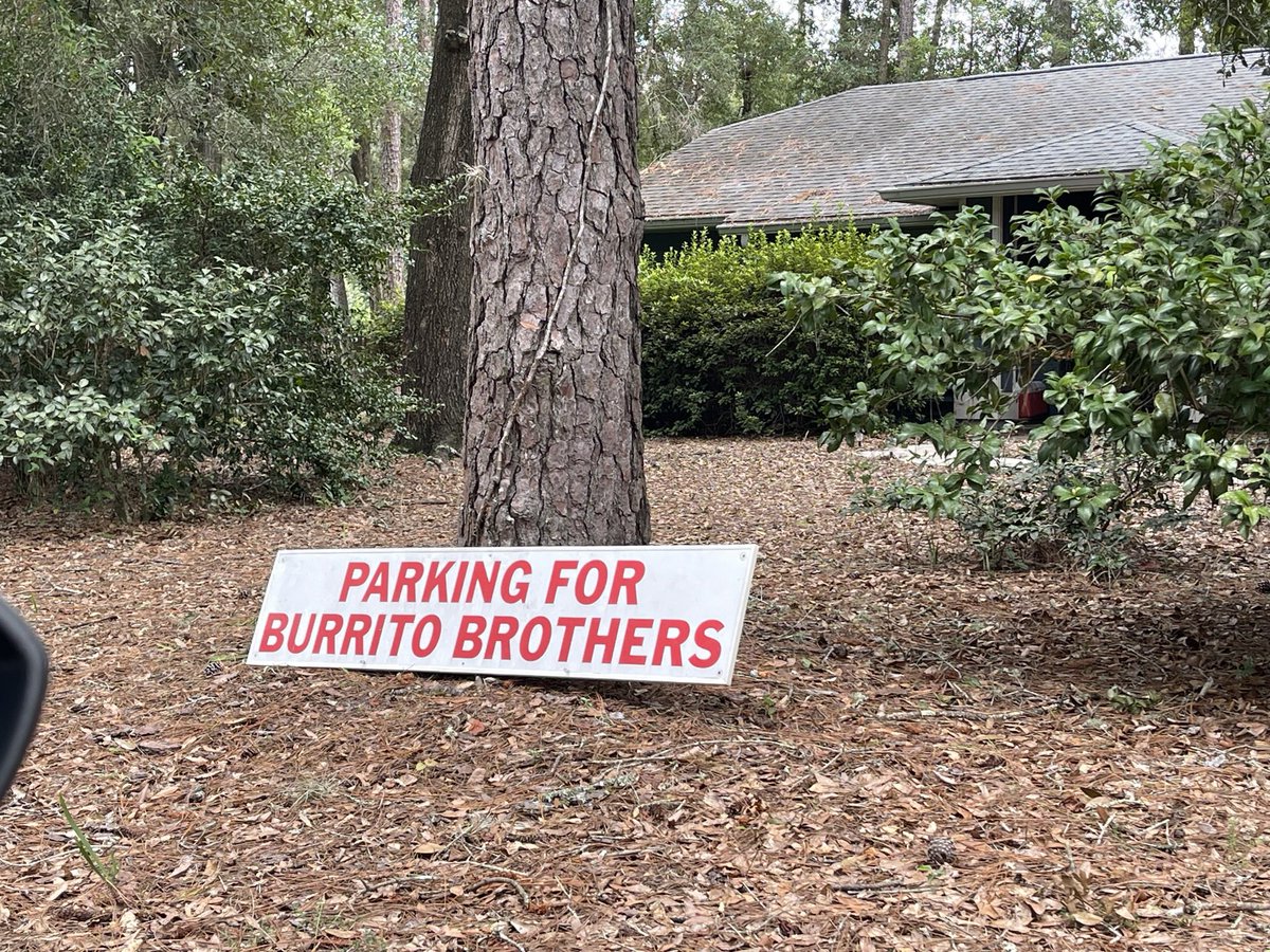 WashedGator's tweet photo. @xxxxEH The real surprise is you can still pull up to the old owners house on game days in the fall and pick up pints of the original red sauce and the beef seasoning. Last time I went he had shirts for sale too. Literally every time I wear it people say something. https://t.co/6D136ZxPux