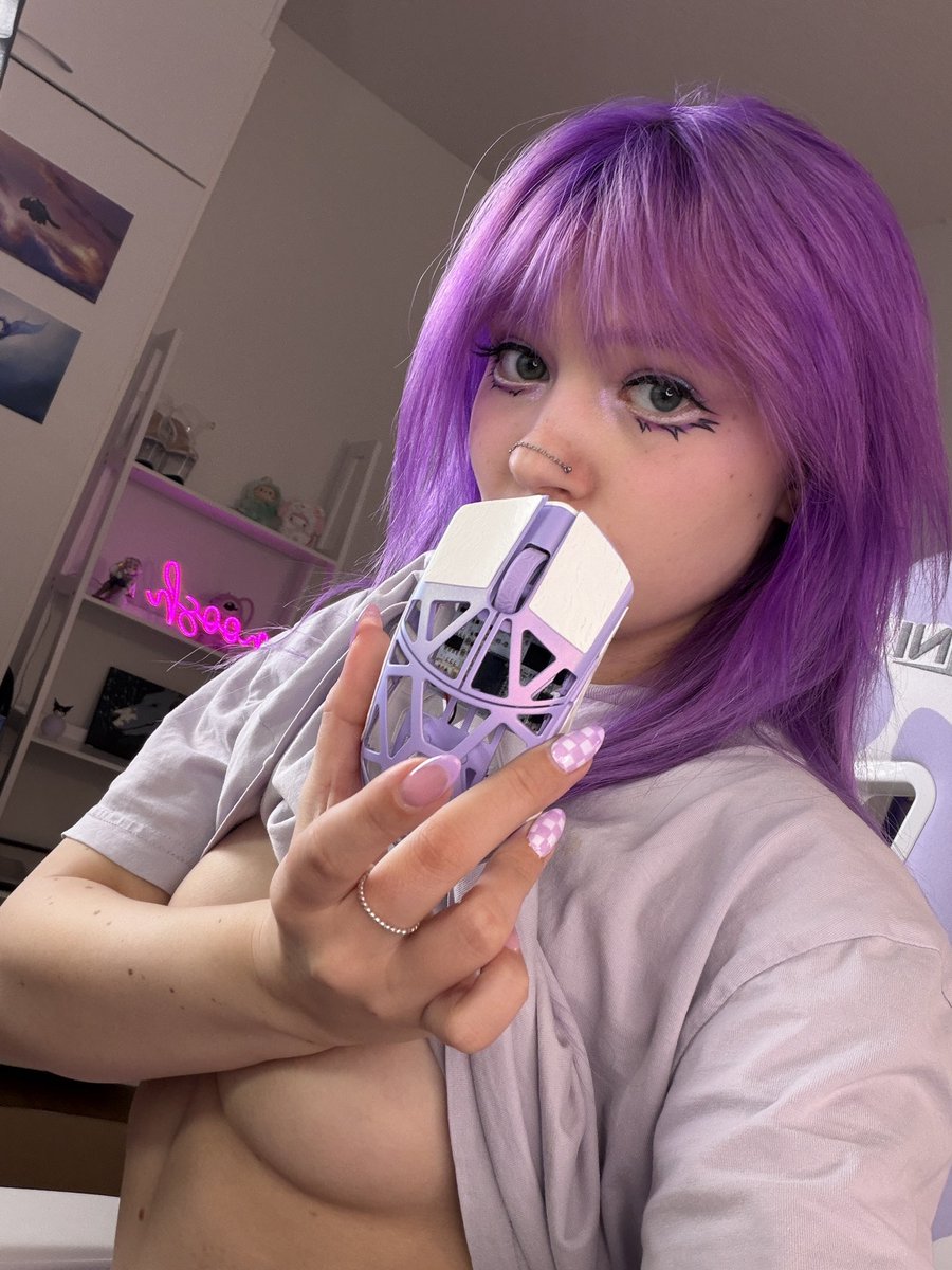 Mooshroomqueen tweet media