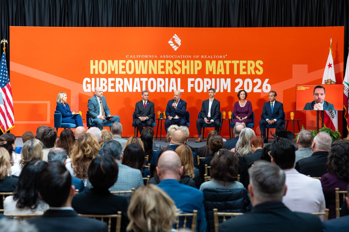 Randle Communications tweet media