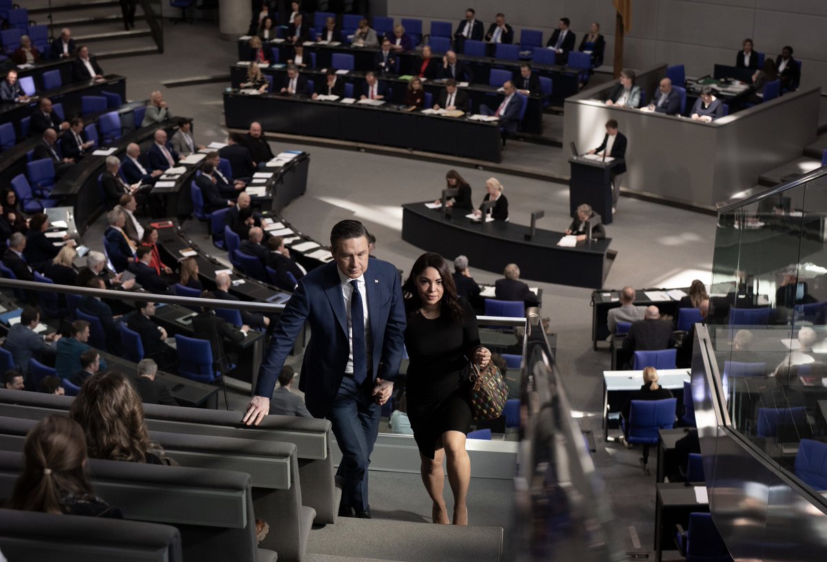 Fun Tom 🇨🇦 💂 tweet media