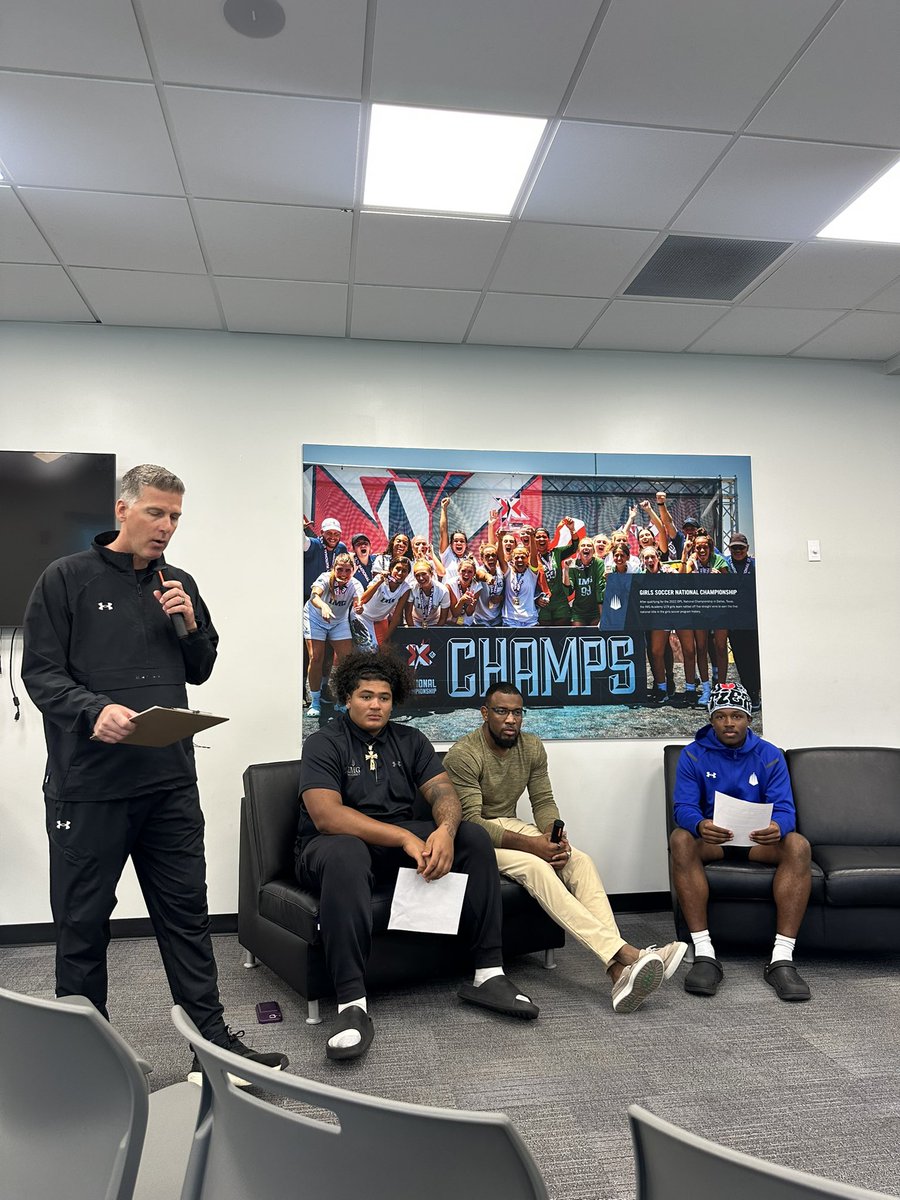 Bobbi Moore tweet media